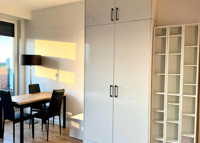 Centrum One Apartment *